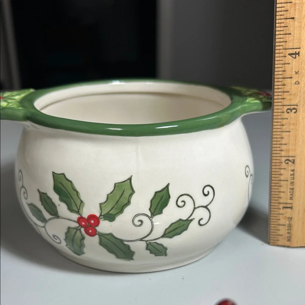 Temptations Ceramic Soup Bowl/Tureen w/ Cardinal Design Lid (up to 4 available)